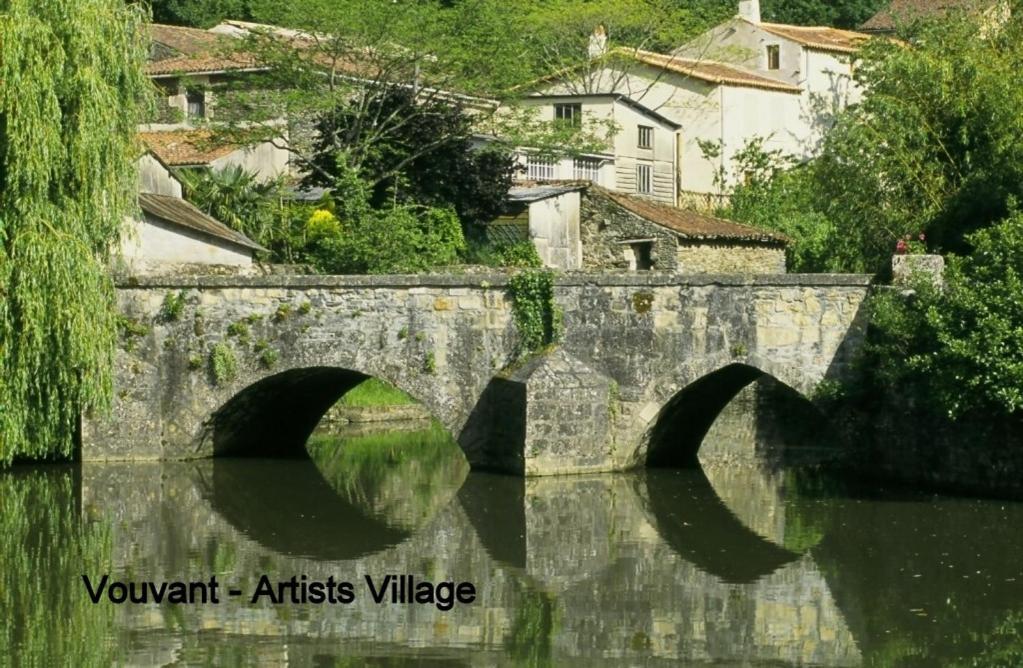 Les Cerisiere Cheffois Exterior foto